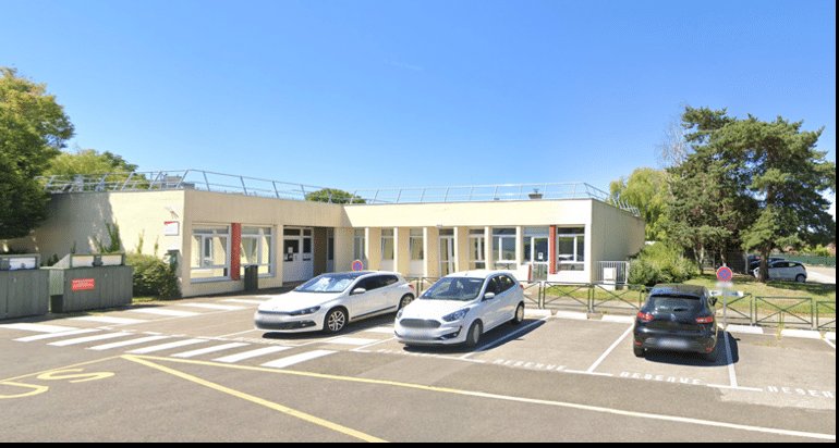 Le bâtiment de plain-pied de l'école maternelle Jean Macé